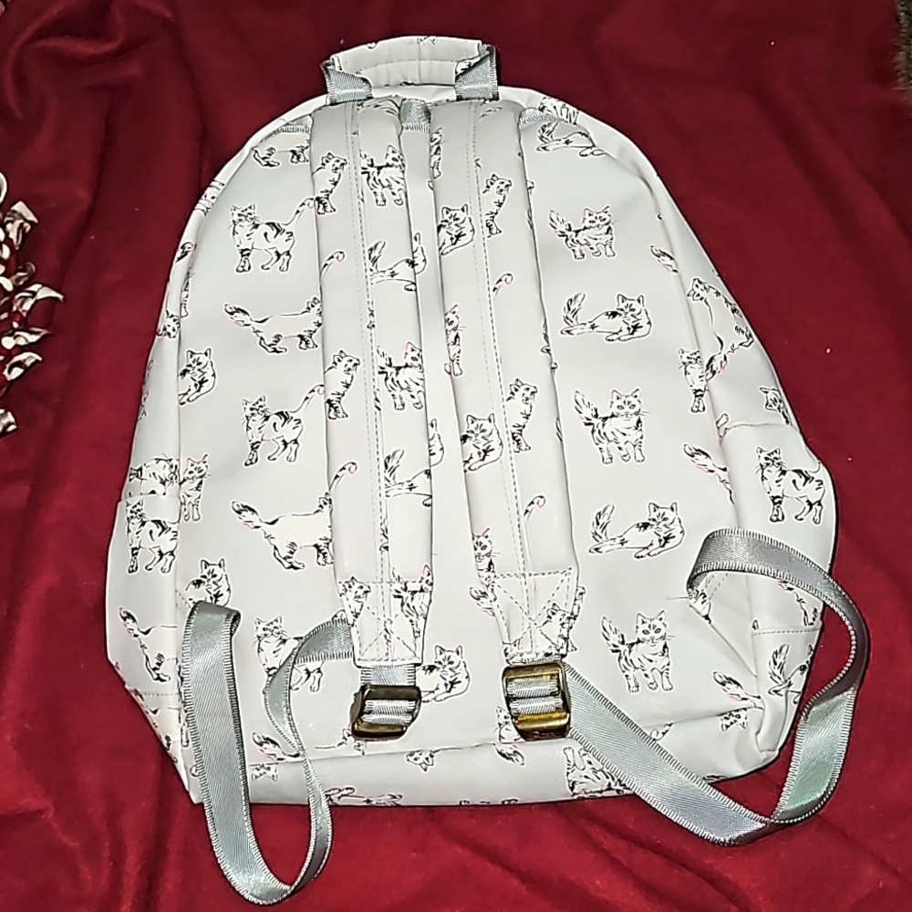 MiPac Cat Backpack - Picture 4 of 5